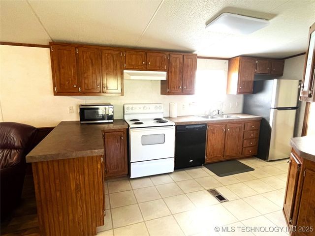 7698 Winding Path, Kingston, OK 73439