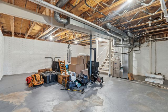 4656 Northwood Drive NE, Cedar Rapids, IA 52402