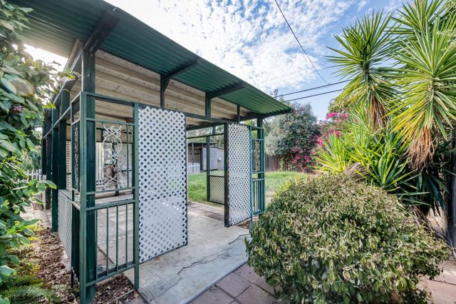 3525 E Princeton Avenue, Fresno, CA 93703