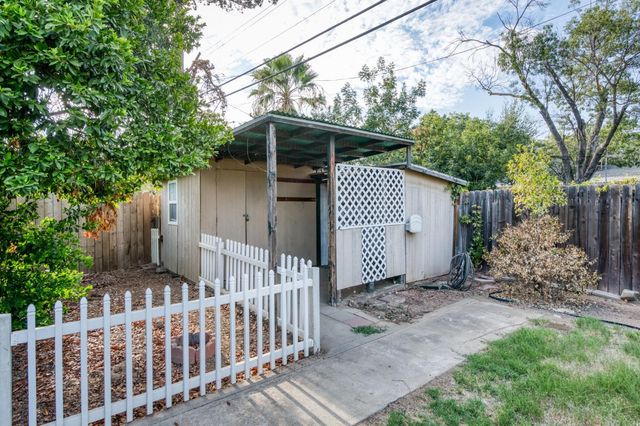 3525 E Princeton Avenue, Fresno, CA 93703