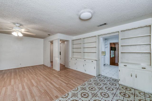 3525 E Princeton Avenue, Fresno, CA 93703