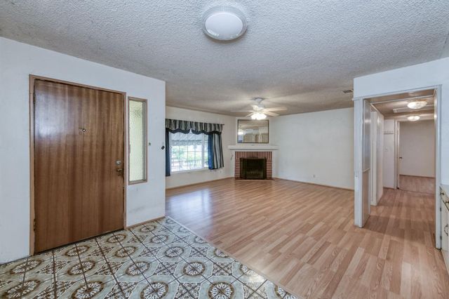 3525 E Princeton Avenue, Fresno, CA 93703