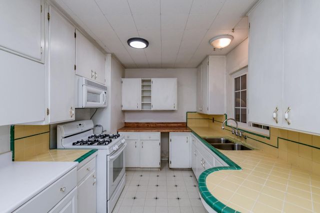 3525 E Princeton Avenue, Fresno, CA 93703
