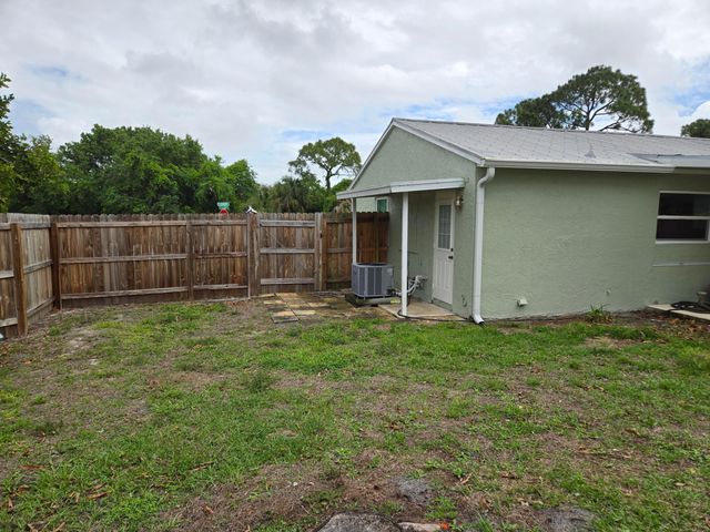 2538 SE Allen Street, Port St. Lucie, Port St Lucie, FL 34984