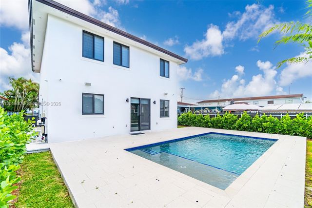 6535 SW 26th St, Miami, FL 33155