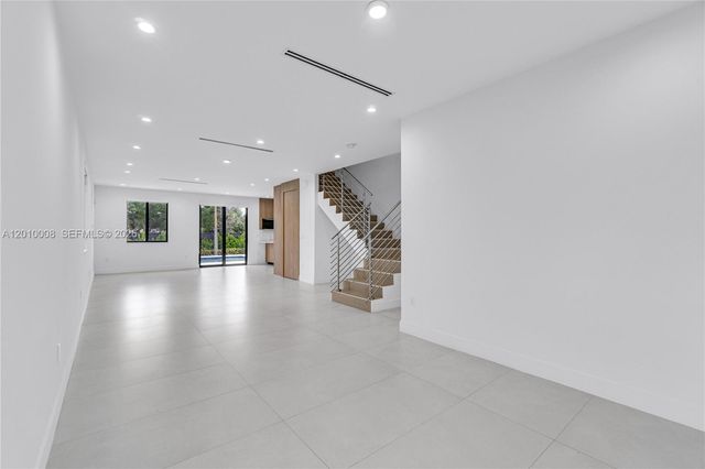 6535 SW 26th St, Miami, FL 33155