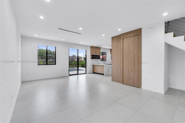 6535 SW 26th St, Miami, FL 33155