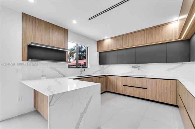 6535 SW 26th St, Miami, FL 33155