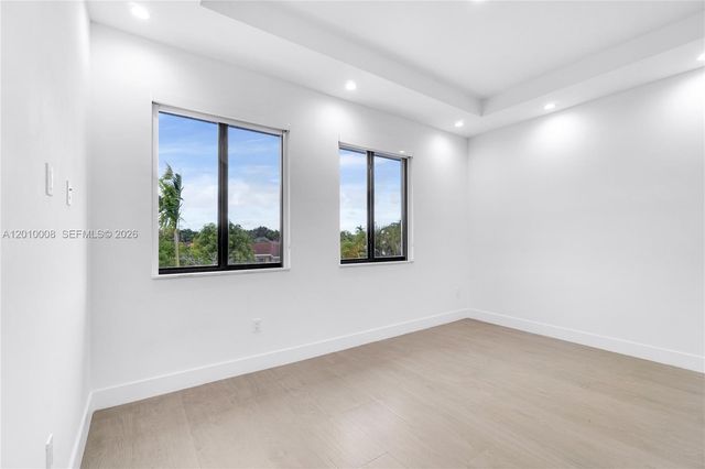 6535 SW 26th St, Miami, FL 33155