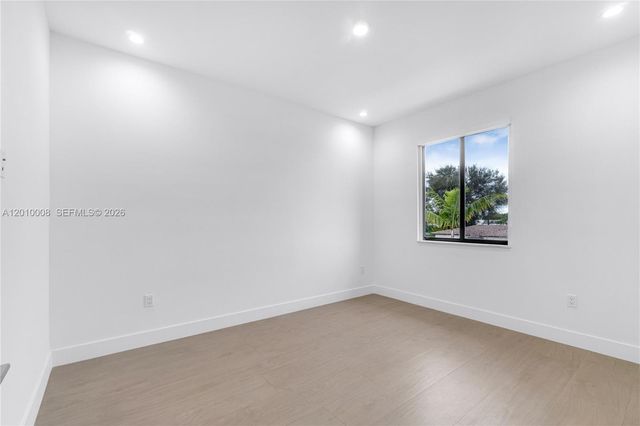 6535 SW 26th St, Miami, FL 33155