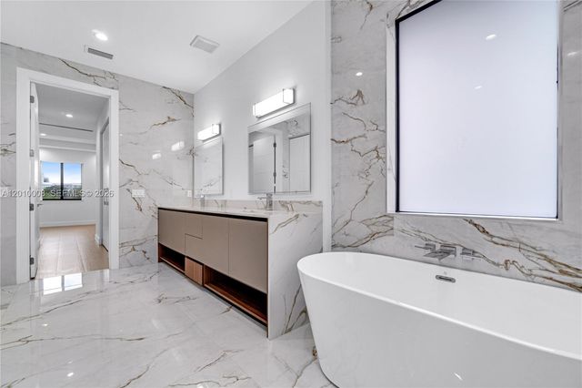 6535 SW 26th St, Miami, FL 33155