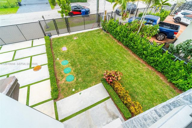 6535 SW 26th St, Miami, FL 33155