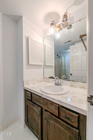 1805 Albacore Lane, Raleigh, NC 27612