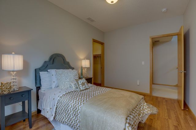 680 N 2nd Street 406, Minneapolis, MN 55401