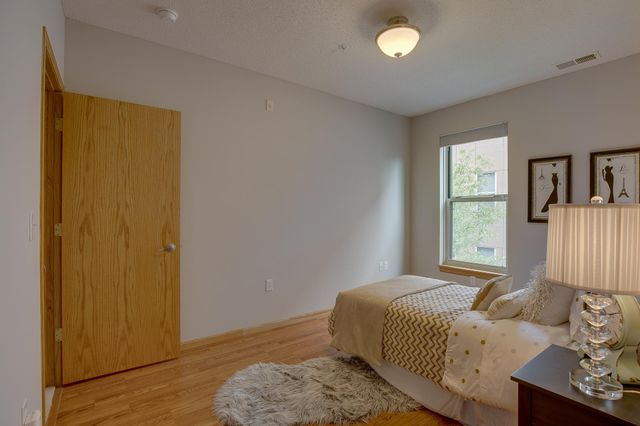 680 N 2nd Street 406, Minneapolis, MN 55401