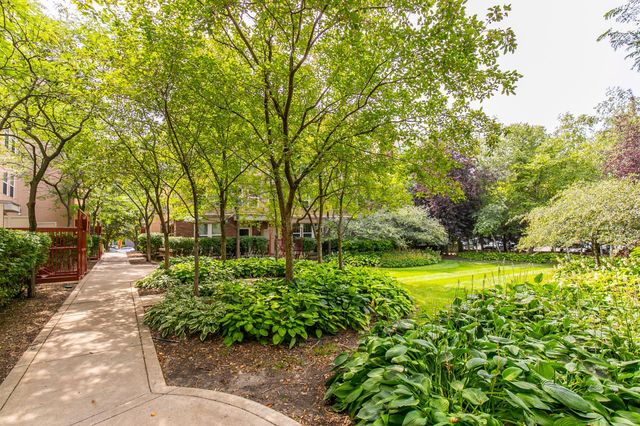 680 N 2nd Street 406, Minneapolis, MN 55401