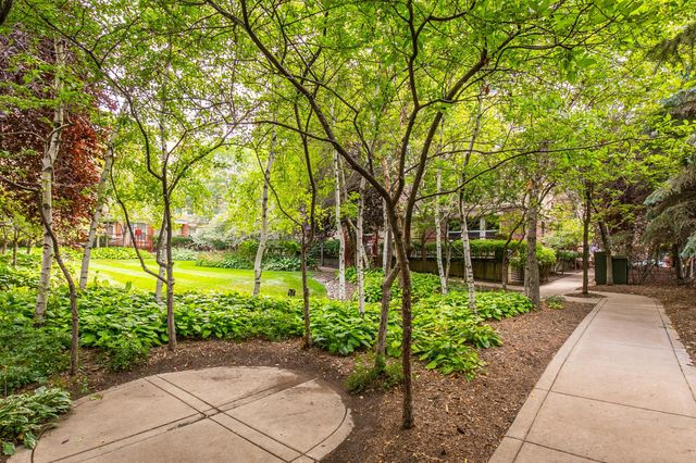 680 N 2nd Street 406, Minneapolis, MN 55401