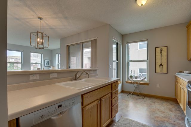 680 N 2nd Street 406, Minneapolis, MN 55401