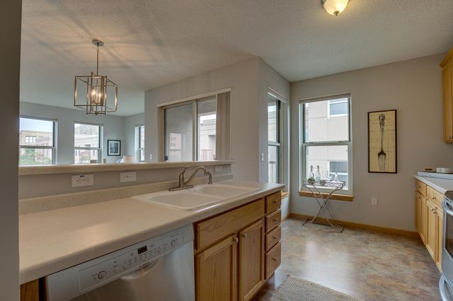 680 N 2nd Street 406, Minneapolis, MN 55401