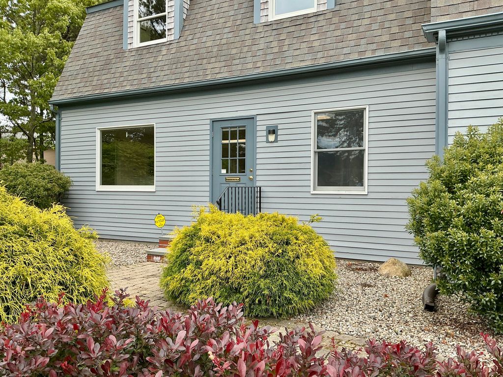 680 Falmouth Road 1, Mashpee, MA 02649