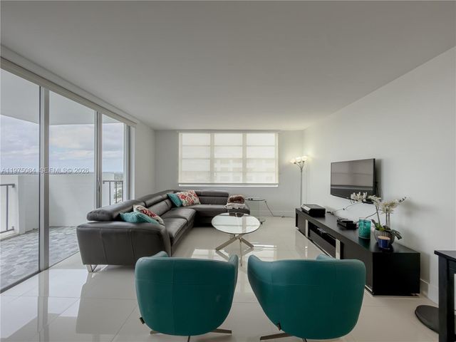 2750 NE 183rd St 2108, Aventura, FL 33160