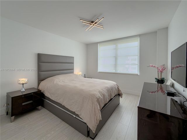 2750 NE 183rd St 2108, Aventura, FL 33160