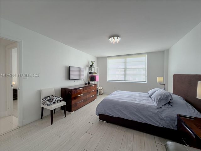 2750 NE 183rd St 2108, Aventura, FL 33160