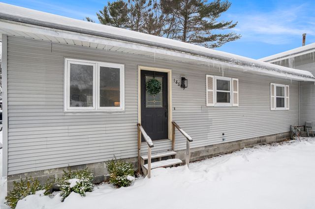 18689 W Spring Lake Road, Spring Lake, MI 49456