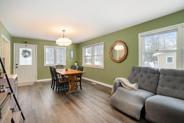 18689 W Spring Lake Road, Spring Lake, MI 49456