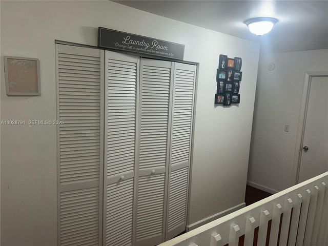 9525 SW 148th Ave Cir, Miami, FL 33196