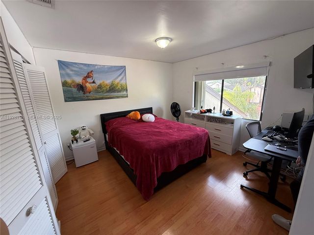 9525 SW 148th Ave Cir, Miami, FL 33196