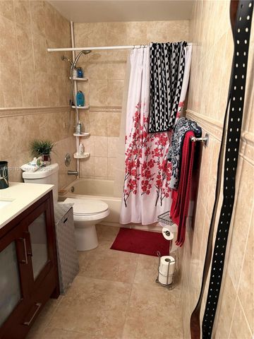 9525 SW 148th Ave Cir, Miami, FL 33196