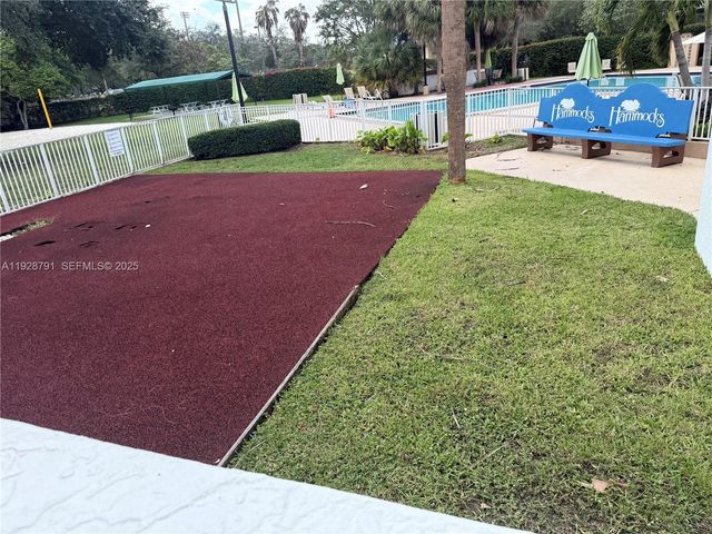 9525 SW 148th Ave Cir, Miami, FL 33196