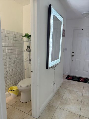 9525 SW 148th Ave Cir, Miami, FL 33196