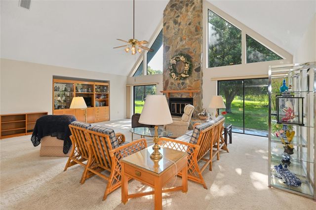 821 N GOLF COURSE DRIVE, Crystal River, FL 34429