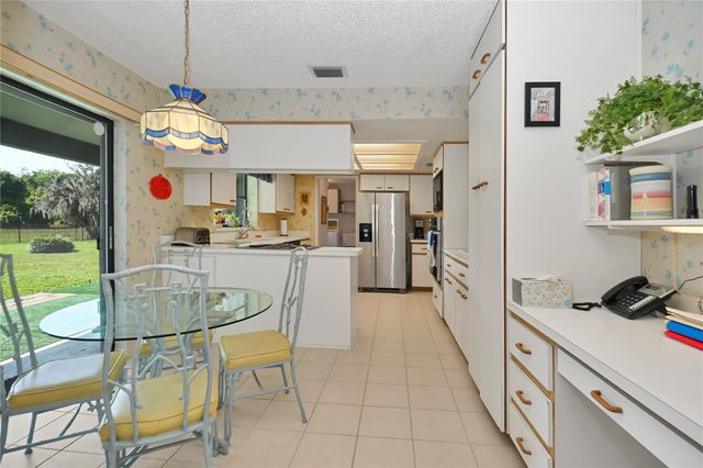821 N GOLF COURSE DRIVE, Crystal River, FL 34429