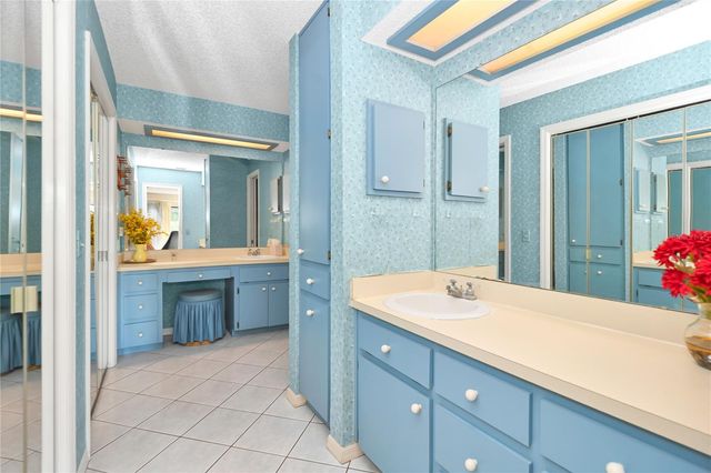 821 N GOLF COURSE DRIVE, Crystal River, FL 34429