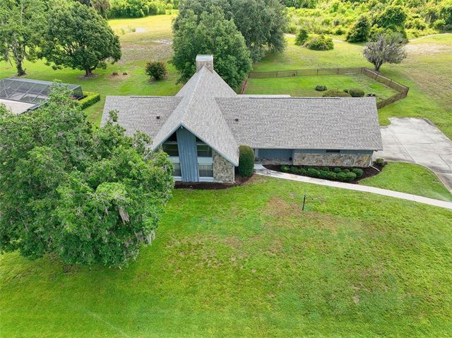 821 N GOLF COURSE DRIVE, Crystal River, FL 34429