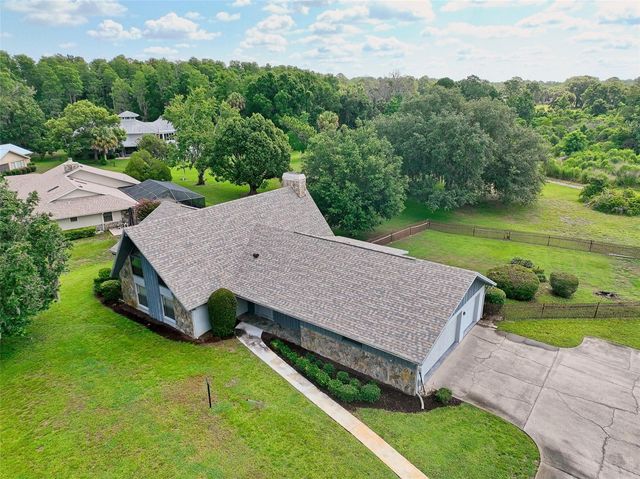 821 N GOLF COURSE DRIVE, Crystal River, FL 34429