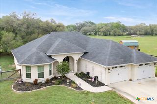 7134 Old Highway Road, Inez, TX 77968