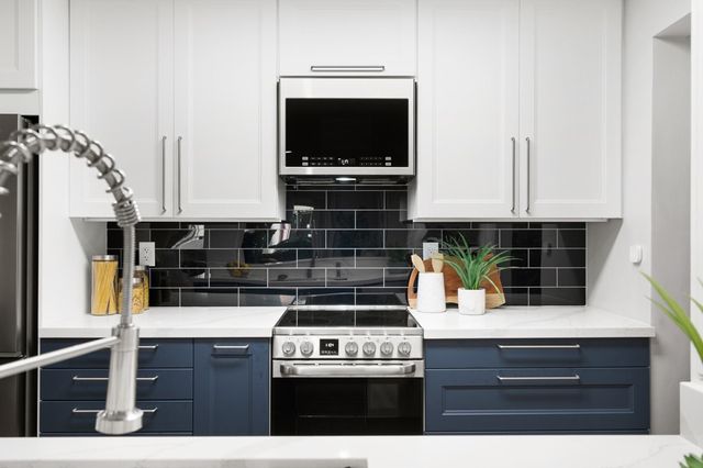 1305 Webster St C102, Alameda, CA 94501