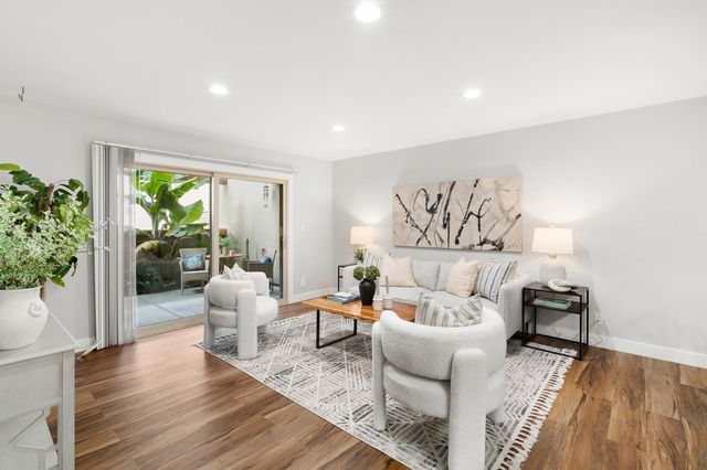 1305 Webster St C102, Alameda, CA 94501