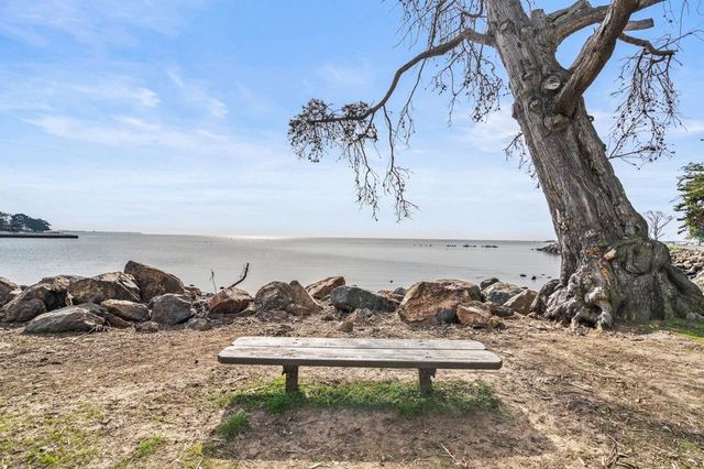 1305 Webster St C102, Alameda, CA 94501