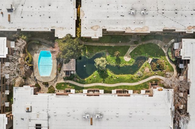 1305 Webster St C102, Alameda, CA 94501