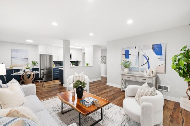 1305 Webster St C102, Alameda, CA 94501