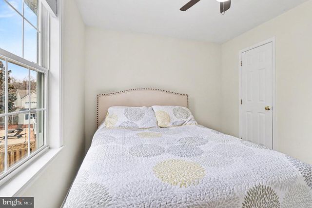 7415 STERLING DR, Fredericksburg, VA 22407