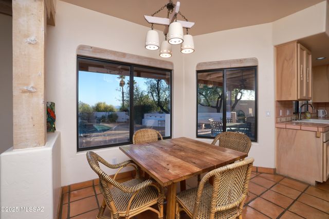 7095 N Corte Del Anuncio, Tucson, AZ 85718