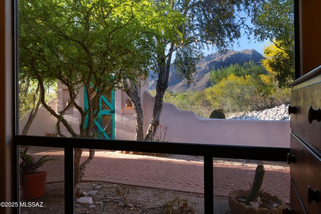 7095 N Corte Del Anuncio, Tucson, AZ 85718