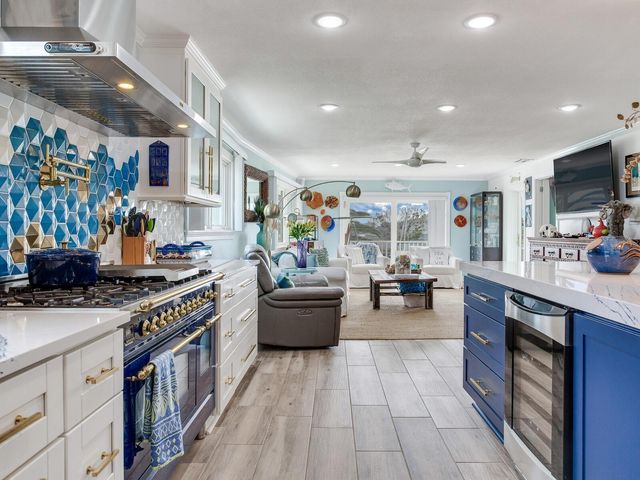 511 161ST AVENUE, Redington Beach, FL 33708