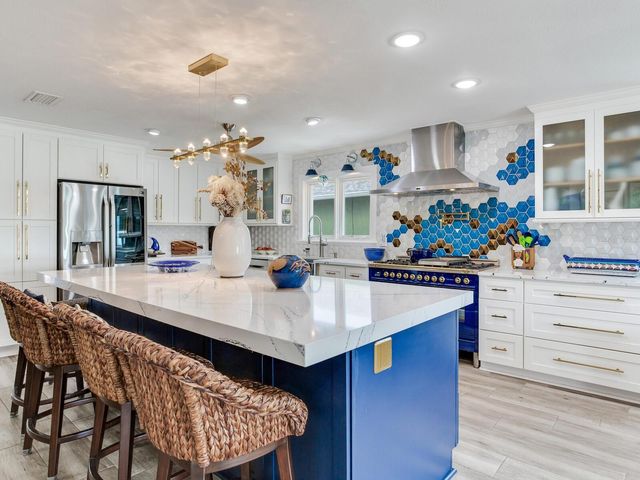 511 161ST AVENUE, Redington Beach, FL 33708